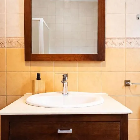 Vakantiehuis Casa Lantana: With Private Pool Arenas (Malaga)